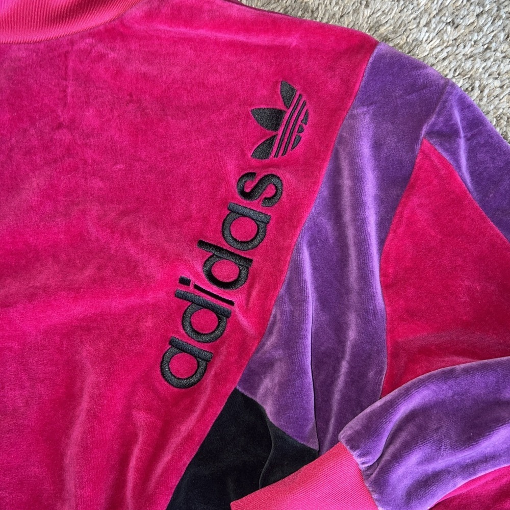 Adidas Women's Colorblock Velour Pullover Sweatshirt Cropped Sz M - Picture 2 of 9